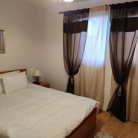Neviasta Apartment Szmoljan Kültér fotó