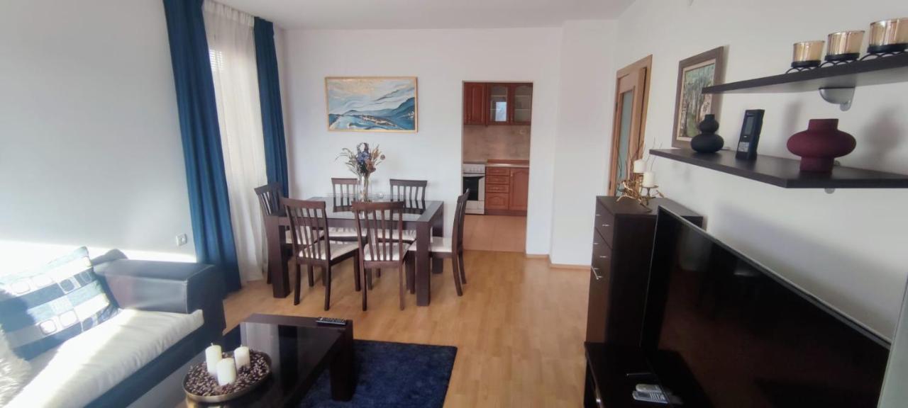 Neviasta Apartment Szmoljan Kültér fotó