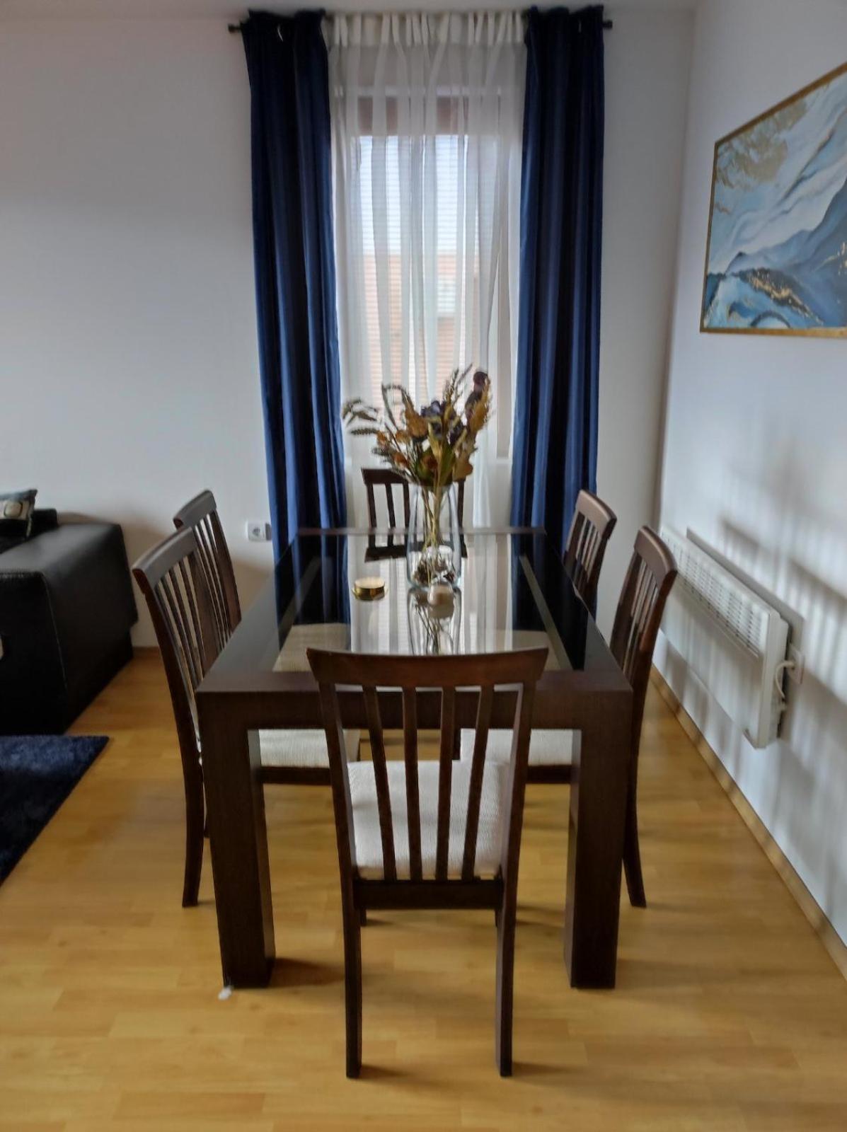Neviasta Apartment Szmoljan Kültér fotó
